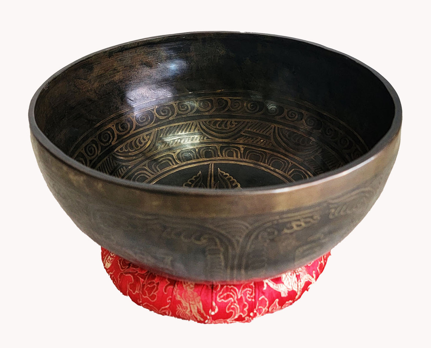 Mantra singing bowl.