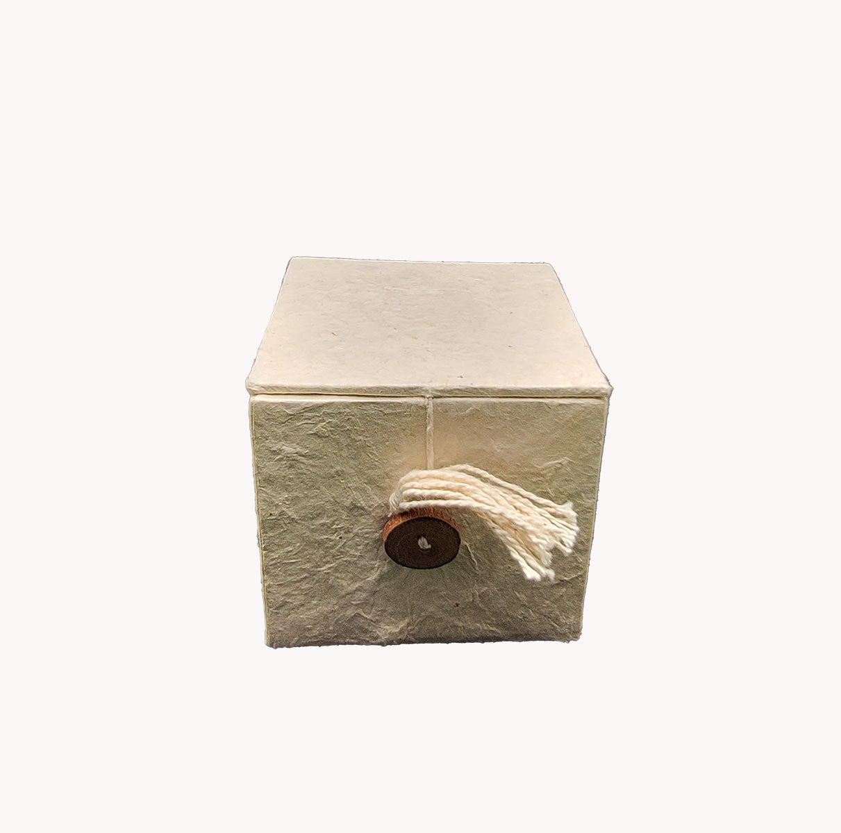 Gift box small endless knot singing bowl.