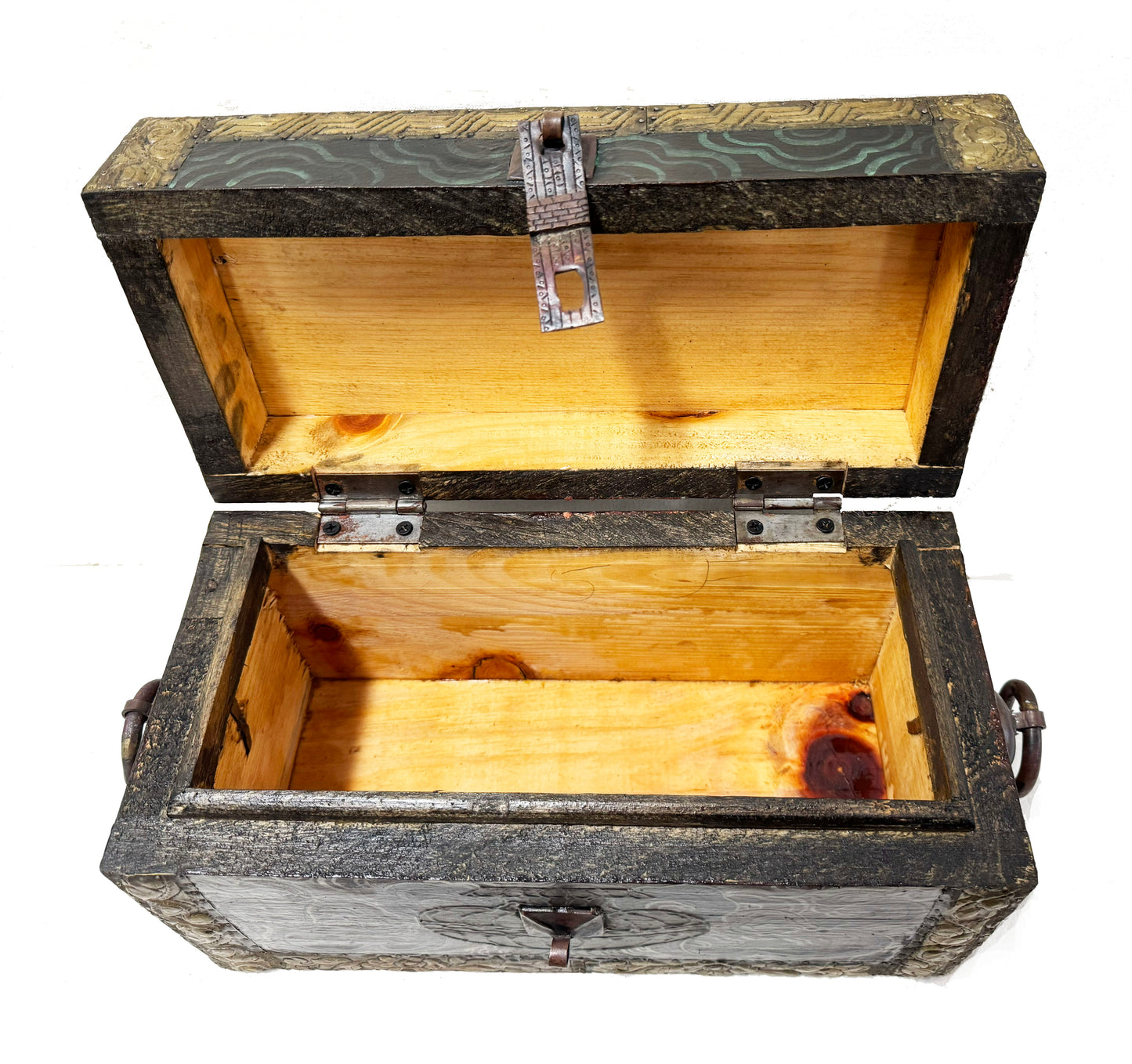 Small organic wooden Box1